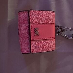 Michael Kors Airpod Pro case - Tea rose